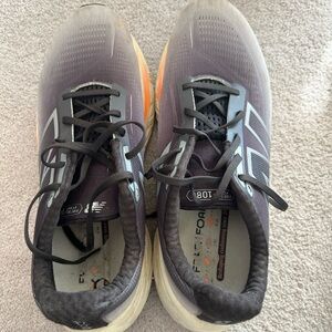 Men's New Balance Size 12 Running Shoes in Black and Gray